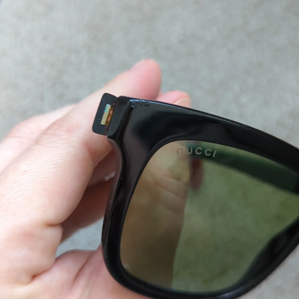 Gucci Sunglasses - Picture 3 of 5